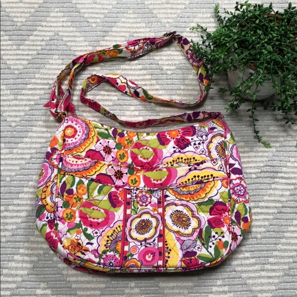 Vera Bradley saddlebag - Picture 1 of 8